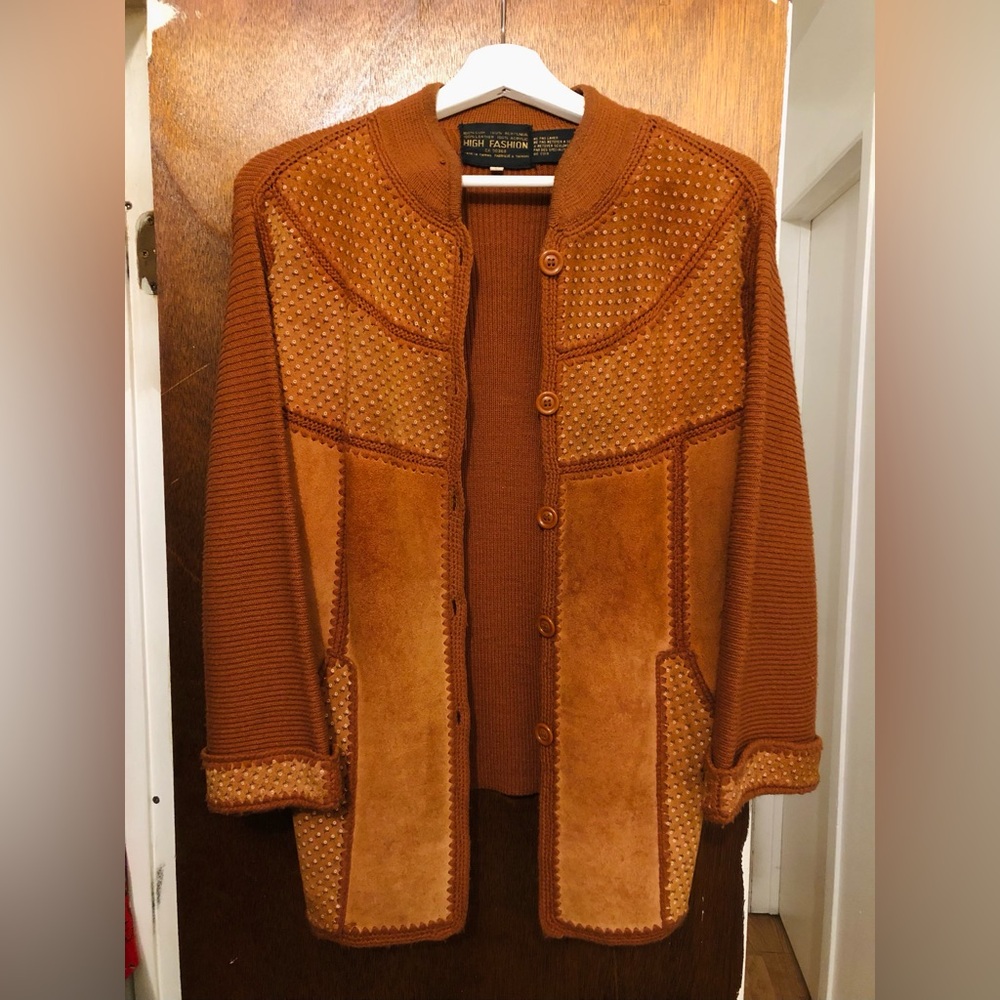 Vintage High Fashion Camel Cardigan with Suede Panels and Floral Details